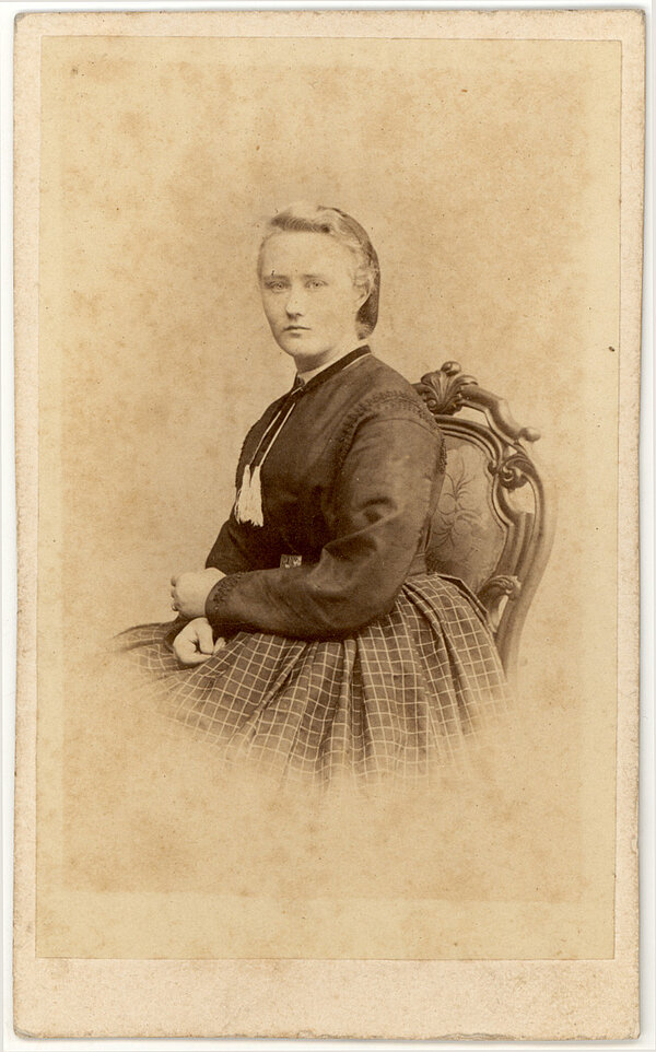 Helene Lange, um 1865. Bild: Stadtmuseum Oldenburg.