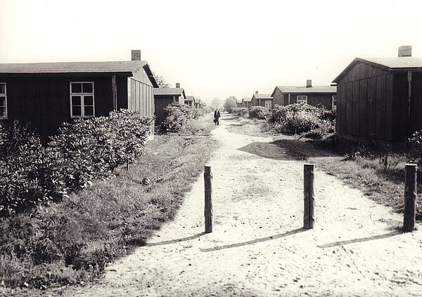 Lettische Kolonie Rennplatzsiedlung: Barackenwohnungen, 1950er Jahre. Foto: Hermann Sokolowsky/Stadtmuseum Oldenburg.