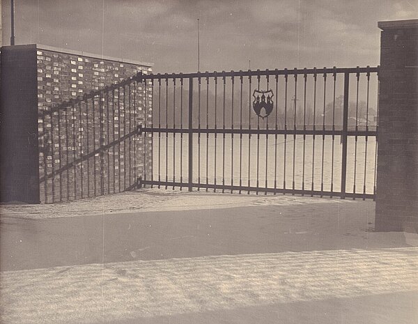Tor am Marschwegstadion, 1951. Foto: Stadtmuseum Oldenburg/Egon Drees.