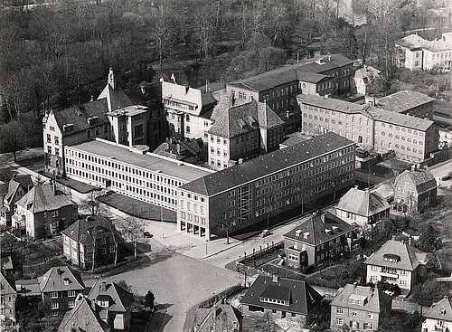 Luftbild mit Blick auf das Gerichtsviertel, um 1960. Foto: Stadtmuseum Oldenburg/Westdeutscher Luftfoto.