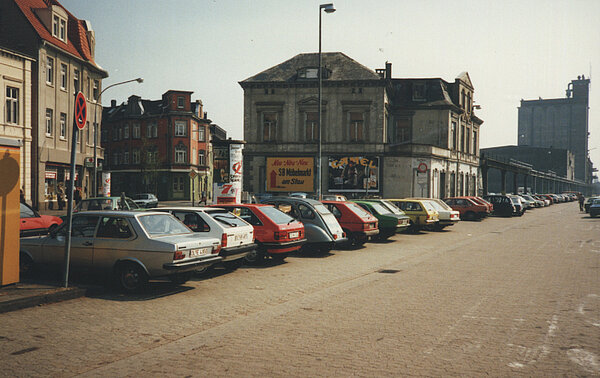 Platzsituation am Stau Ecke Kaiserstraße, 1987. Bild: Stadtmuseum Oldenburg.