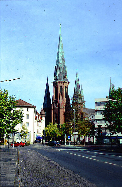 Blick von der Gartenstraße auf Kasinoplatz/Lambertikirche. Foto: Stadtmuseum Oldenburg