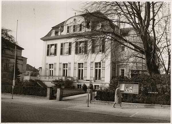 Die Nummer 5 - das für manch eine:n schönste Haus der Gartenstraße, 1978. Bild: Stadtmuseum Oldenburg.