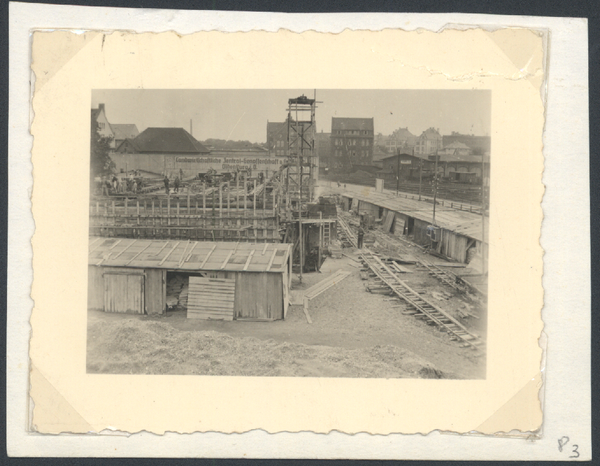 Baustelle des Bunkerbaus, 1944. Foto: Stadtmuseum Oldenburg.