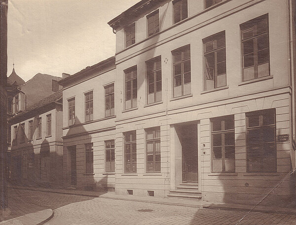 Fassade der Buchdruckerei Stalling in der Ritterstraße; Foto: Stadtmuseum