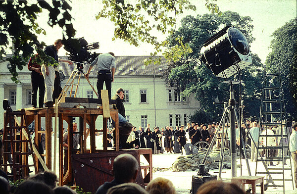 Aufgrund seiner Ähnlichkeit zum Marienkrankenhaus in St. Petersburg wurde das PFL 1967 zum Drehort einer Kurzserie über die Oktoberrevolution von 1917. Bild: Stadtmuseum Oldenburg.