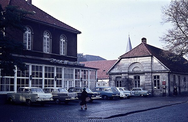 Hotel Neues Haus, 91er Straße, 1963; Dia: Meyer