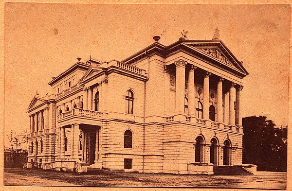 Das neue Theatergebäude um 1885. Bild: Stadtmuseum Oldenburg