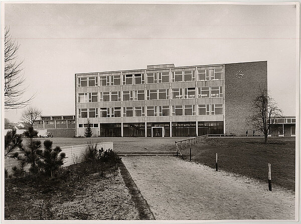 Das NGO kurz nach Fertigstellung, um 1960. Bild: Stadtmuseum Oldenburg. 