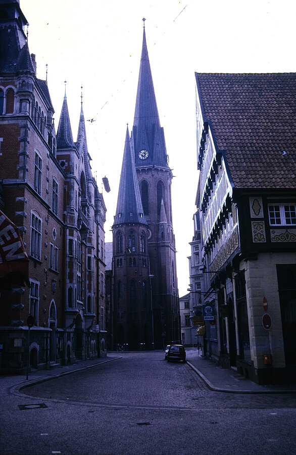 Blick vom Markt Richtung Lambertikirche. Foto: Stadtmuseum Oldenburg
