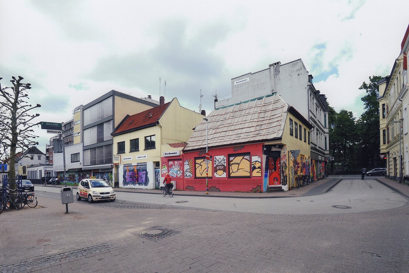 Die Broweleit-Häuser am Waffenplatz / Ecke Wallstraße im Jahr 2012. Bild: Stadtmuseum Oldenburg / Peter Kreier